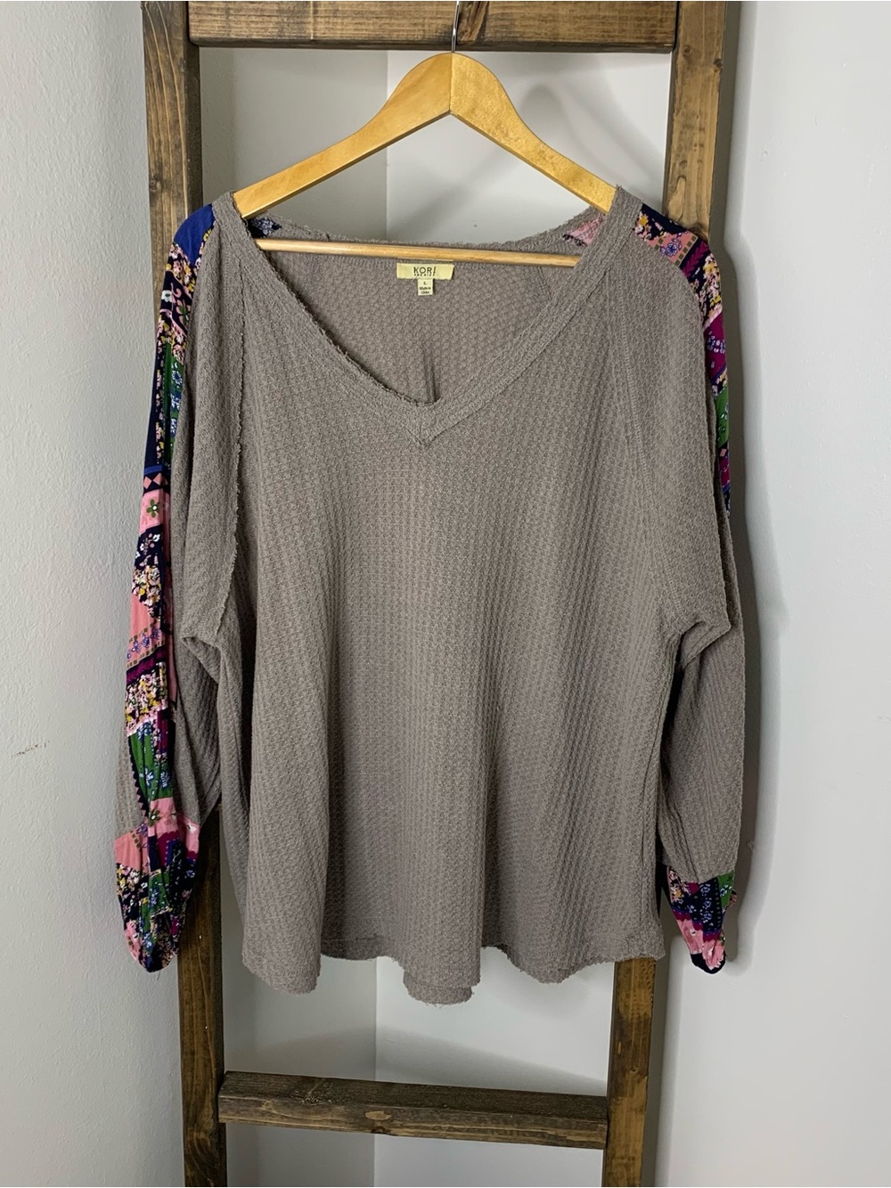 Kori America Taupe Waffle Knit Top with Floral Sleeve Accents Size L